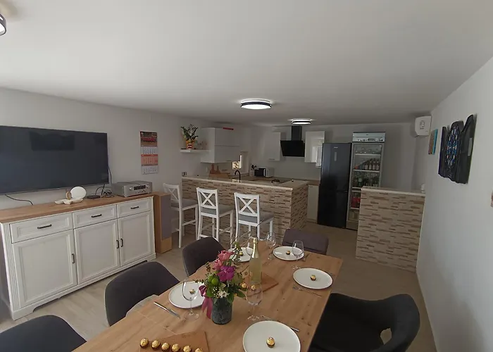 Ema Вилла Драмаль